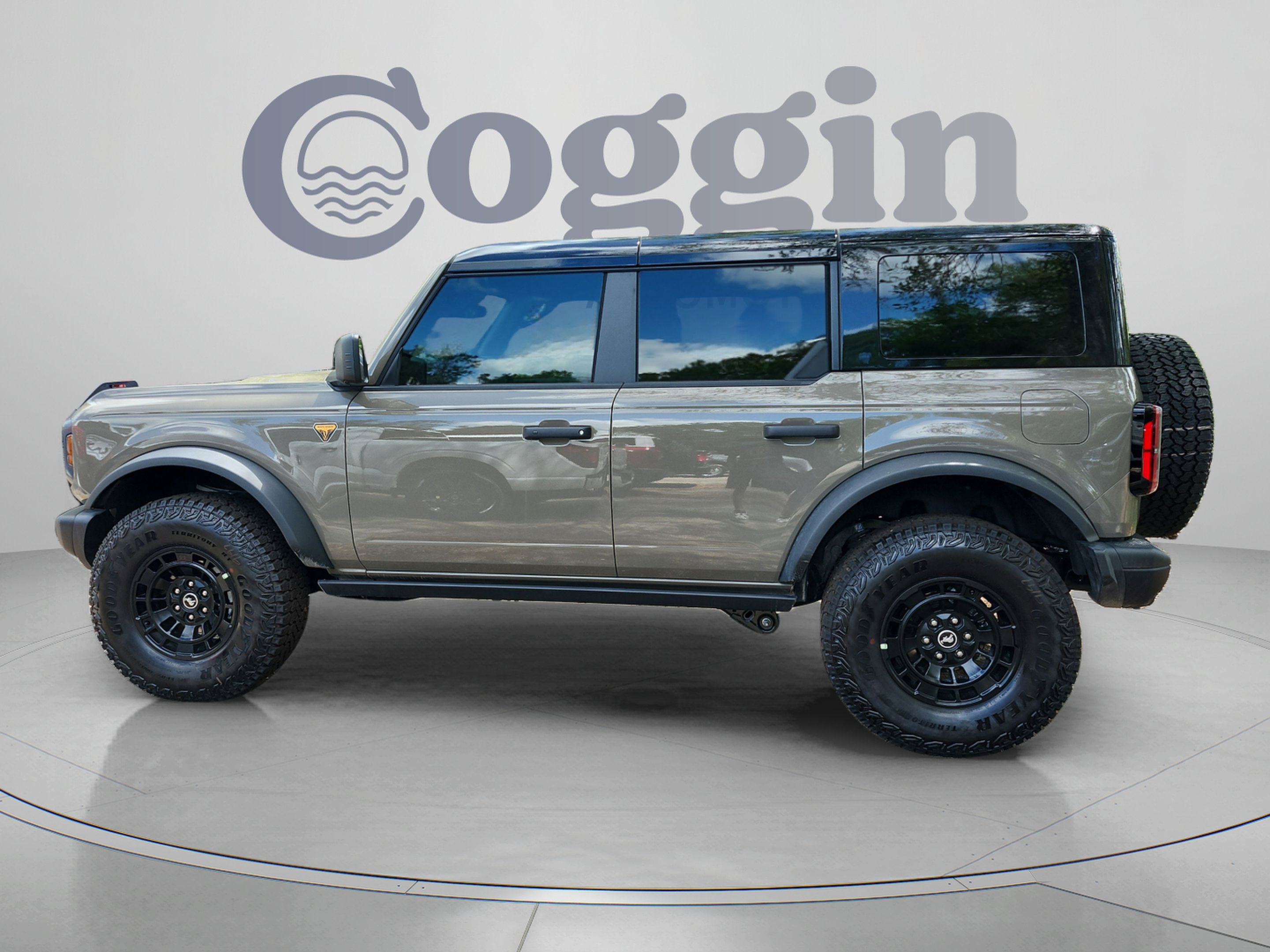 New 2026 Ford Bronco Badlands AWD/4WD image 2