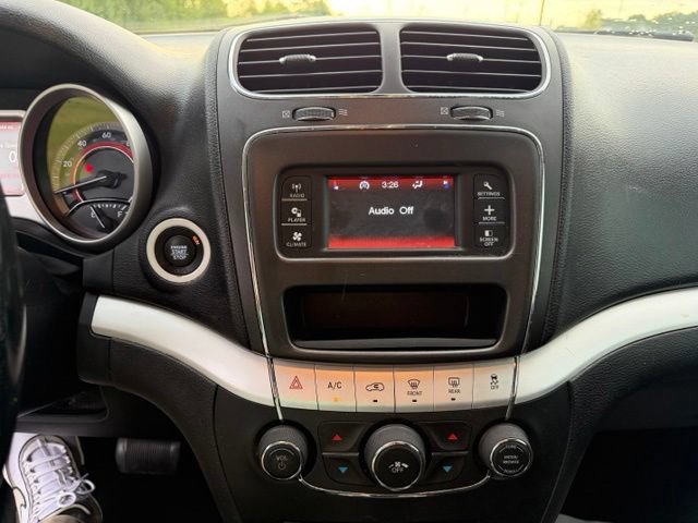 Used 2019 Dodge Journey SE w/ Connectivity Group FWD image 11