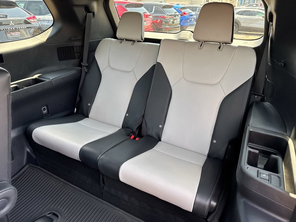 Used 2025 Lexus TX 500h AWD w/ Technology Package image 33