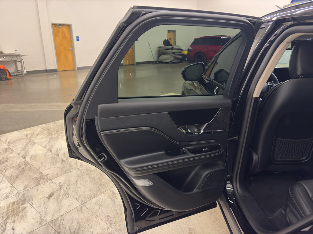 Used 2025 Lincoln Corsair Grand Touring w/ Jet Appearance Package AWD/4WD image 13