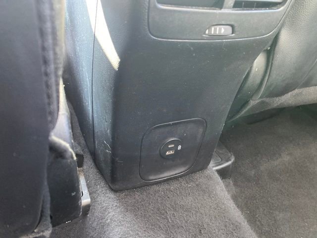 Used 2022 Ford Escape Titanium image 18