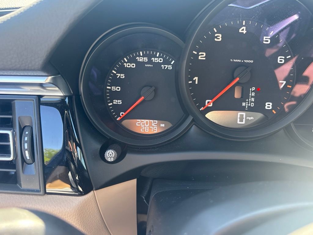 Used 2020 Porsche Macan AWD/4WD video 1
