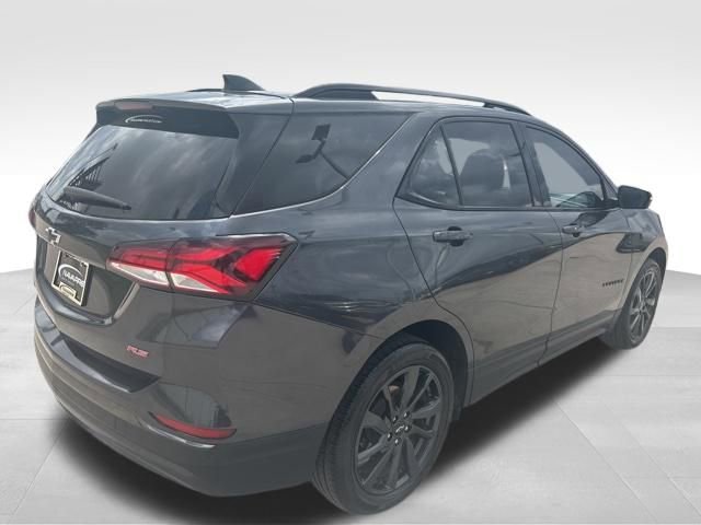 Used 2023 Chevrolet Equinox RS w/ RS Leather Package image 9