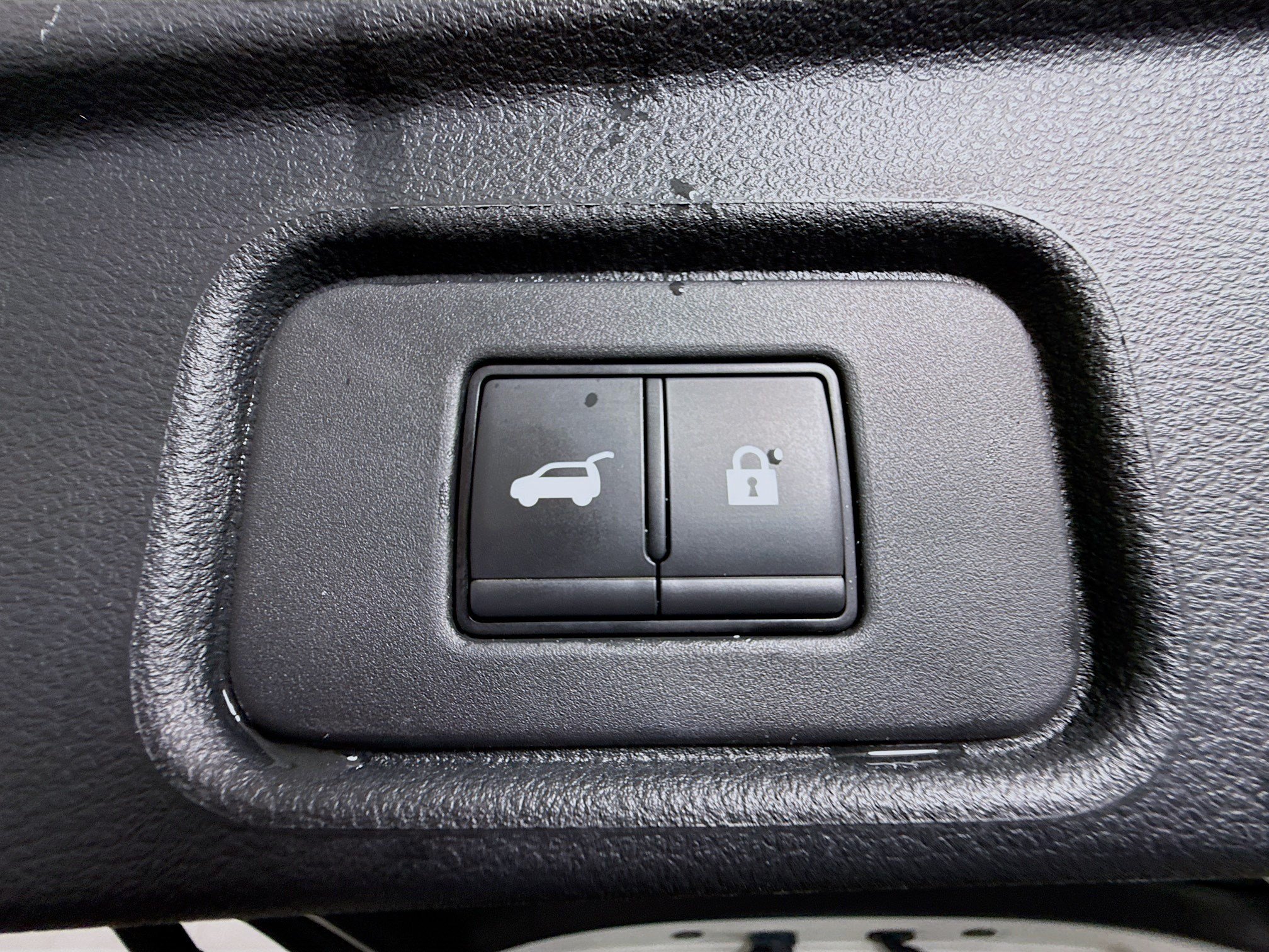 Used 2023 Nissan Pathfinder SL AWD/4WD image 45