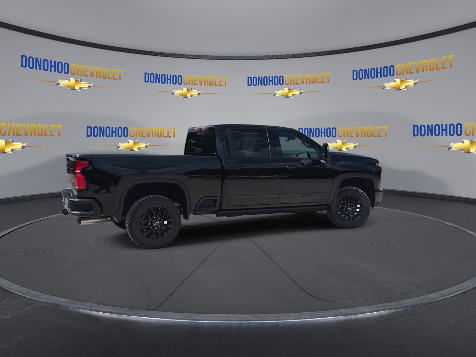 New 2026 Chevrolet Silverado 2500 High Country w/ High Country Premium Package AWD/4WD image 4