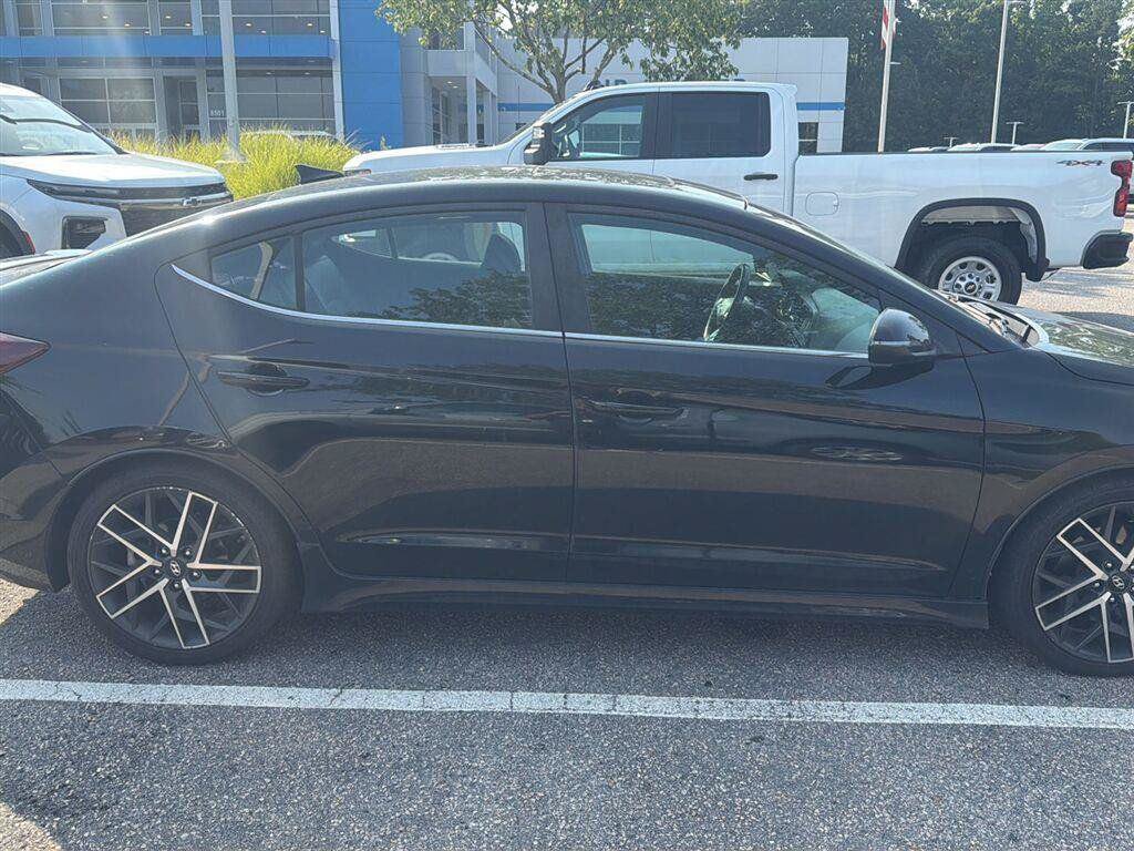 Used 2020 Hyundai Elantra Sport w/ Cargo Package (C1) FWD image 5