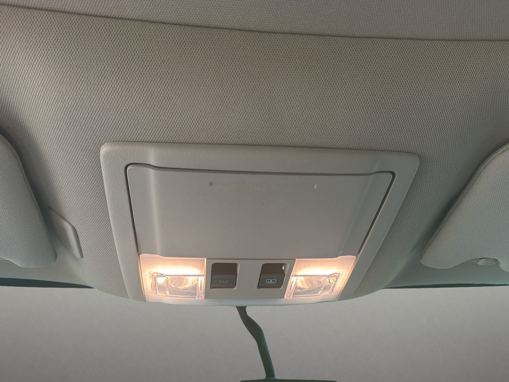 Used 2013 Lincoln MKX AWD image 33
