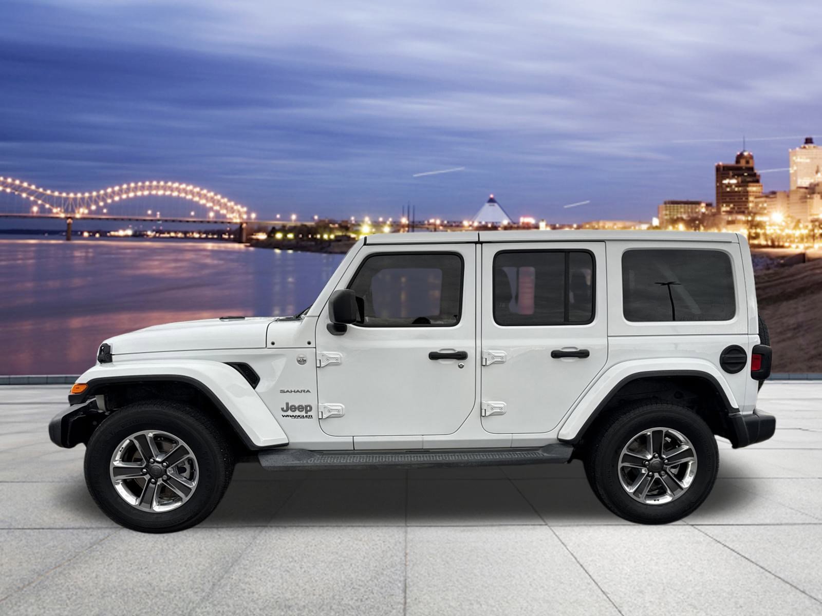 Used 2018 Jeep Wrangler Unlimited Sahara image 2