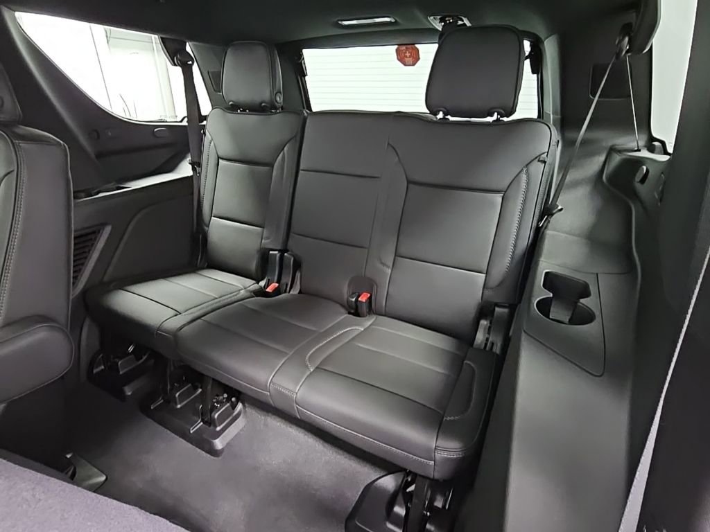 New 2026 GMC Yukon Denali w/ Sun & Power Step Package AWD/4WD image 36