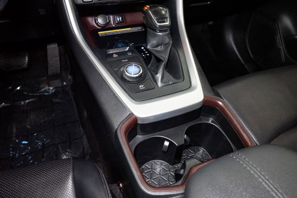 Used 2019 Toyota RAV4 Limited AWD/4WD image 24