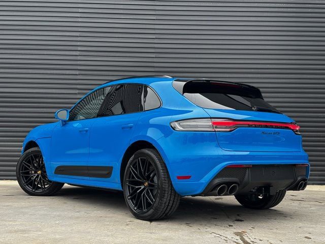 New 2026 Porsche Macan GTS image 3