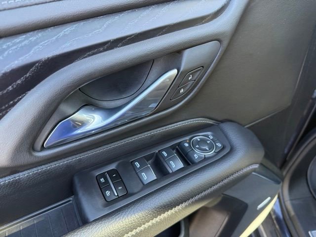 Used 2024 GMC Yukon XL Denali w/ Advanced Technology Package image 19