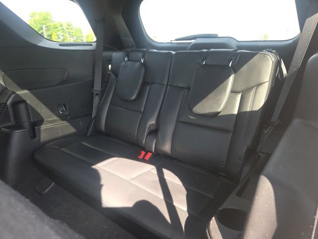 Used 2020 Ford Explorer XLT w/ Equipment Group 202A AWD/4WD image 16