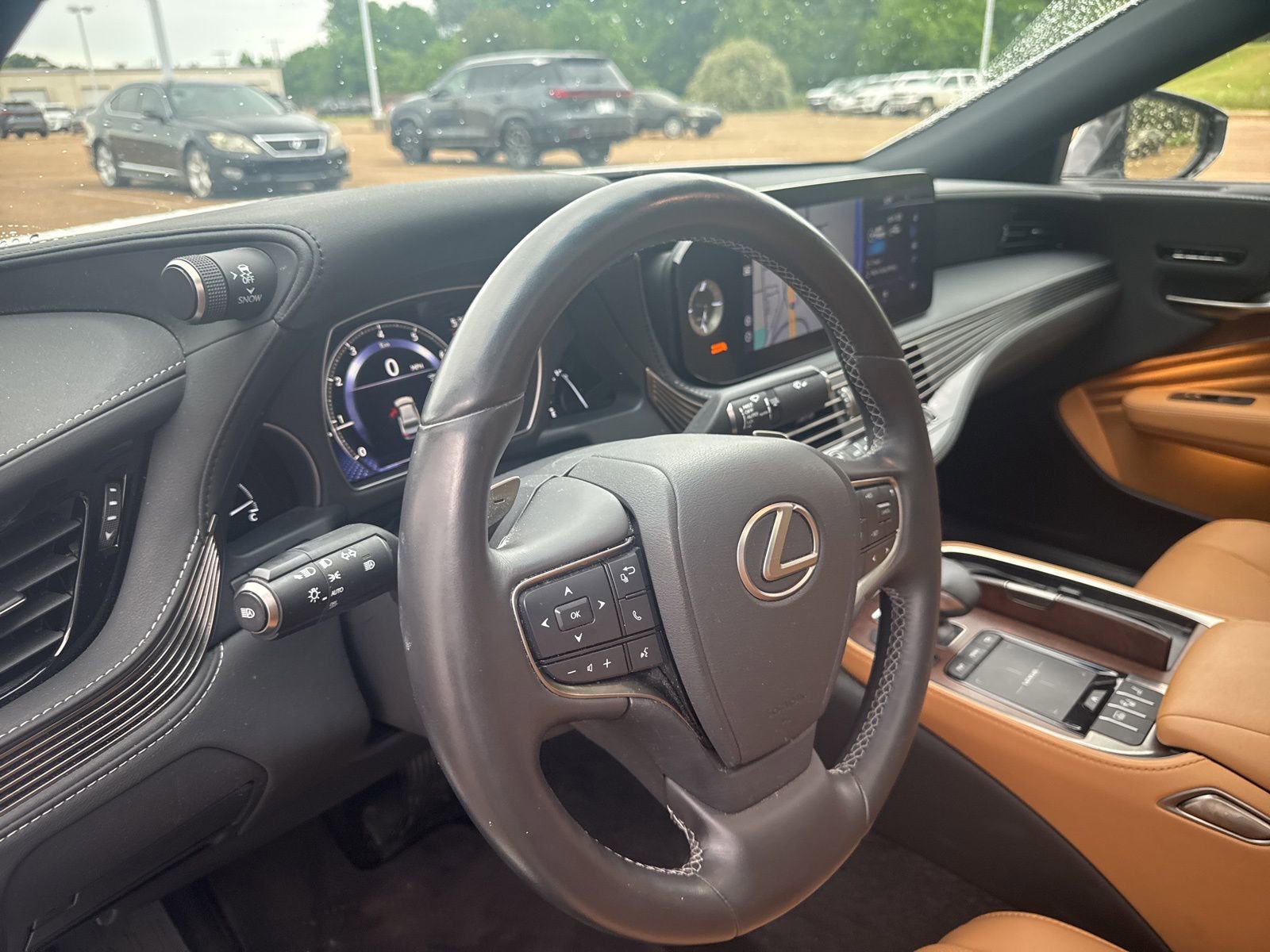 Used 2022 Lexus LS 500 RWD image 18