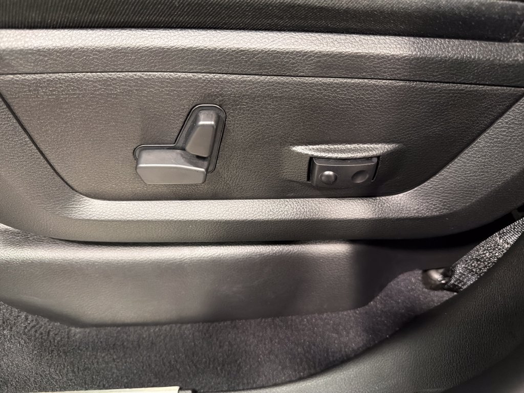 Used 2026 RAM 3500 Limited AWD/4WD image 29