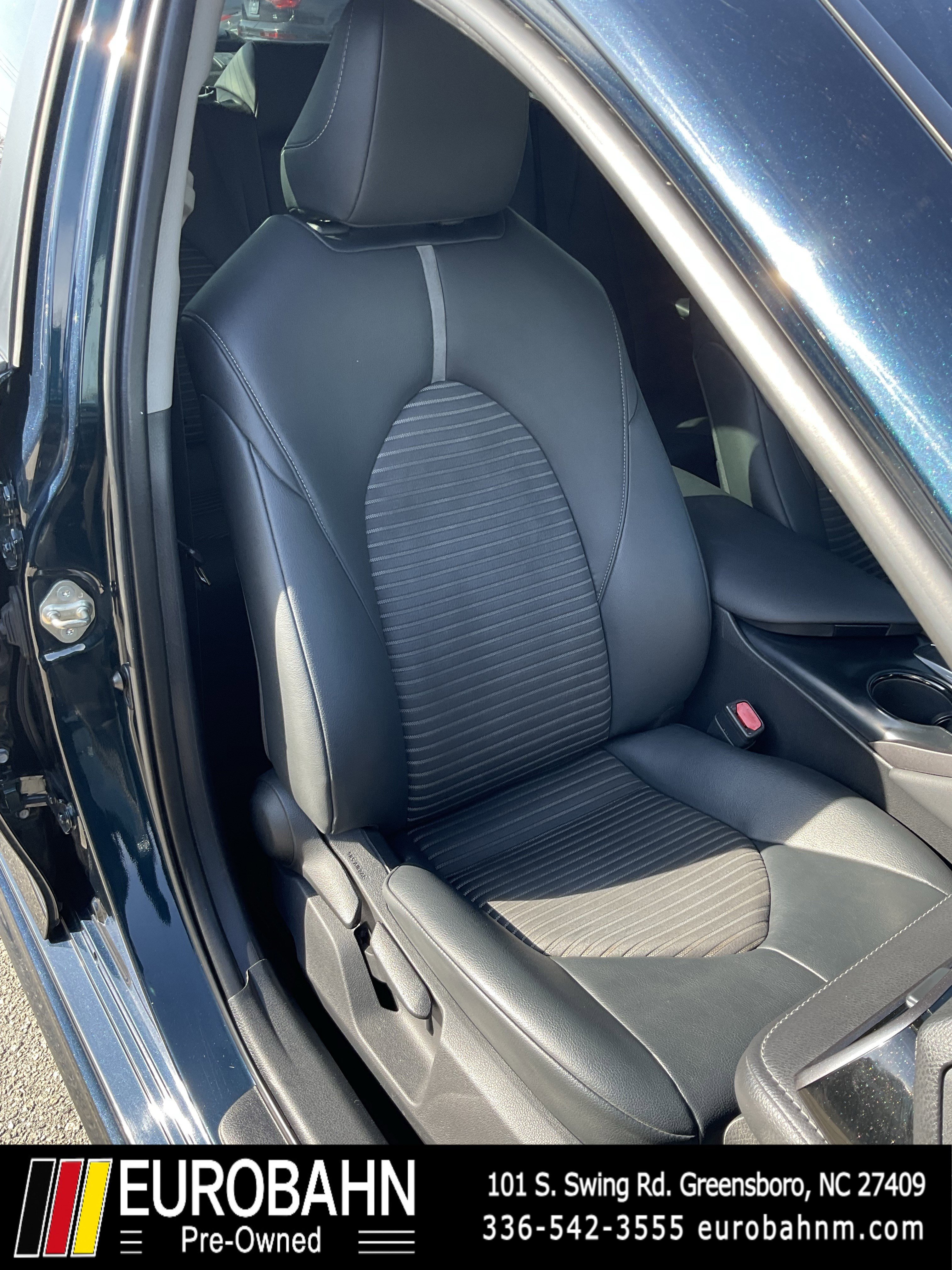 Used 2019 Toyota Camry SE image 19