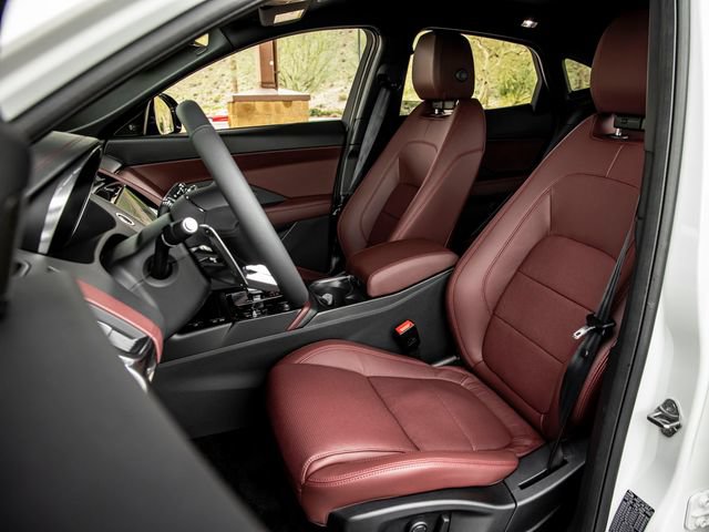 New 2024 Jaguar E-PACE R-Dynamic SE AWD/4WD image 12