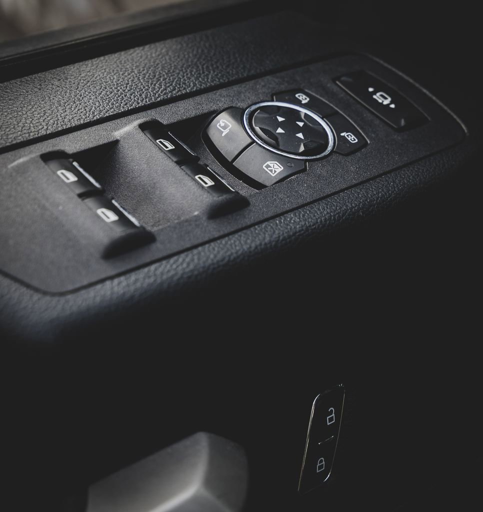 Used 2019 Ford F250 Lariat w/ Chrome Package image 15