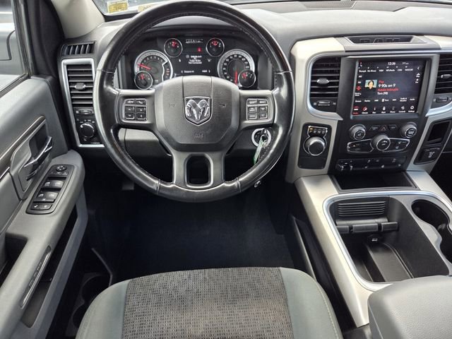 Used 2020 RAM 1500 Classic SLT w/ Luxury Group image 14