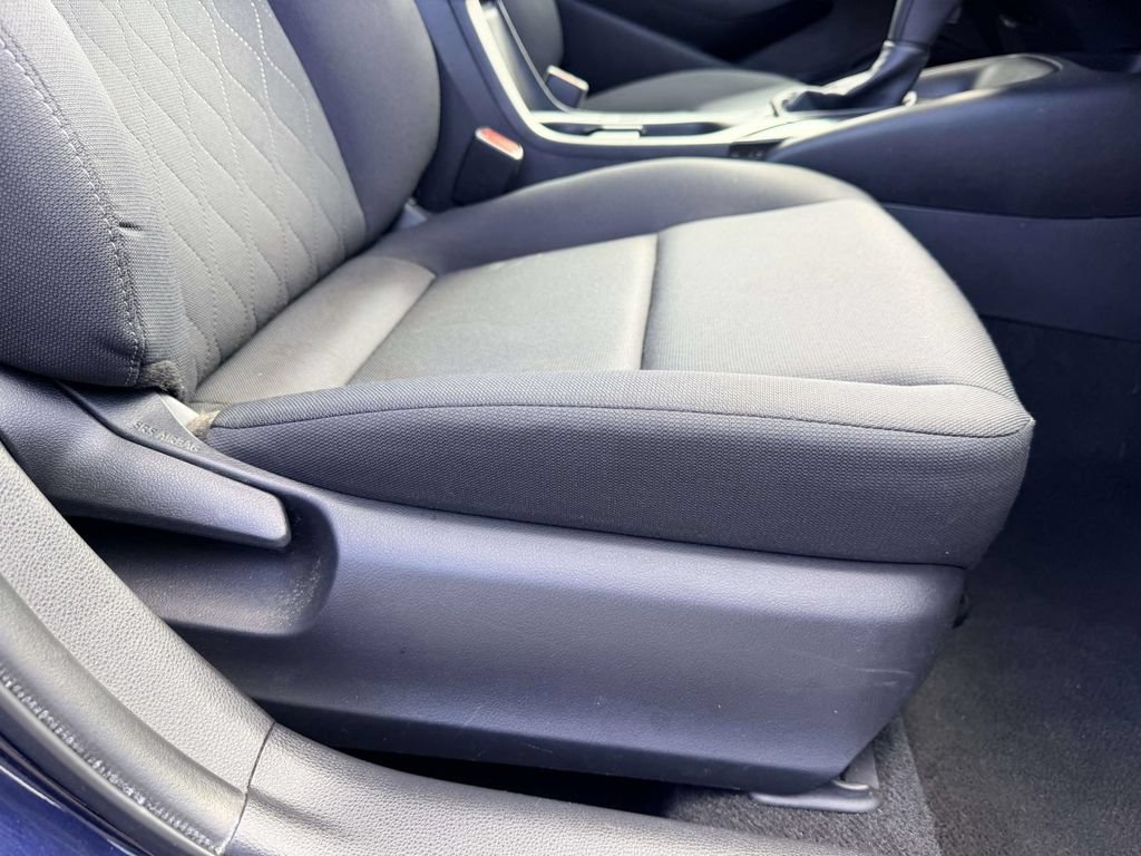Used 2024 Toyota Corolla LE FWD image 8