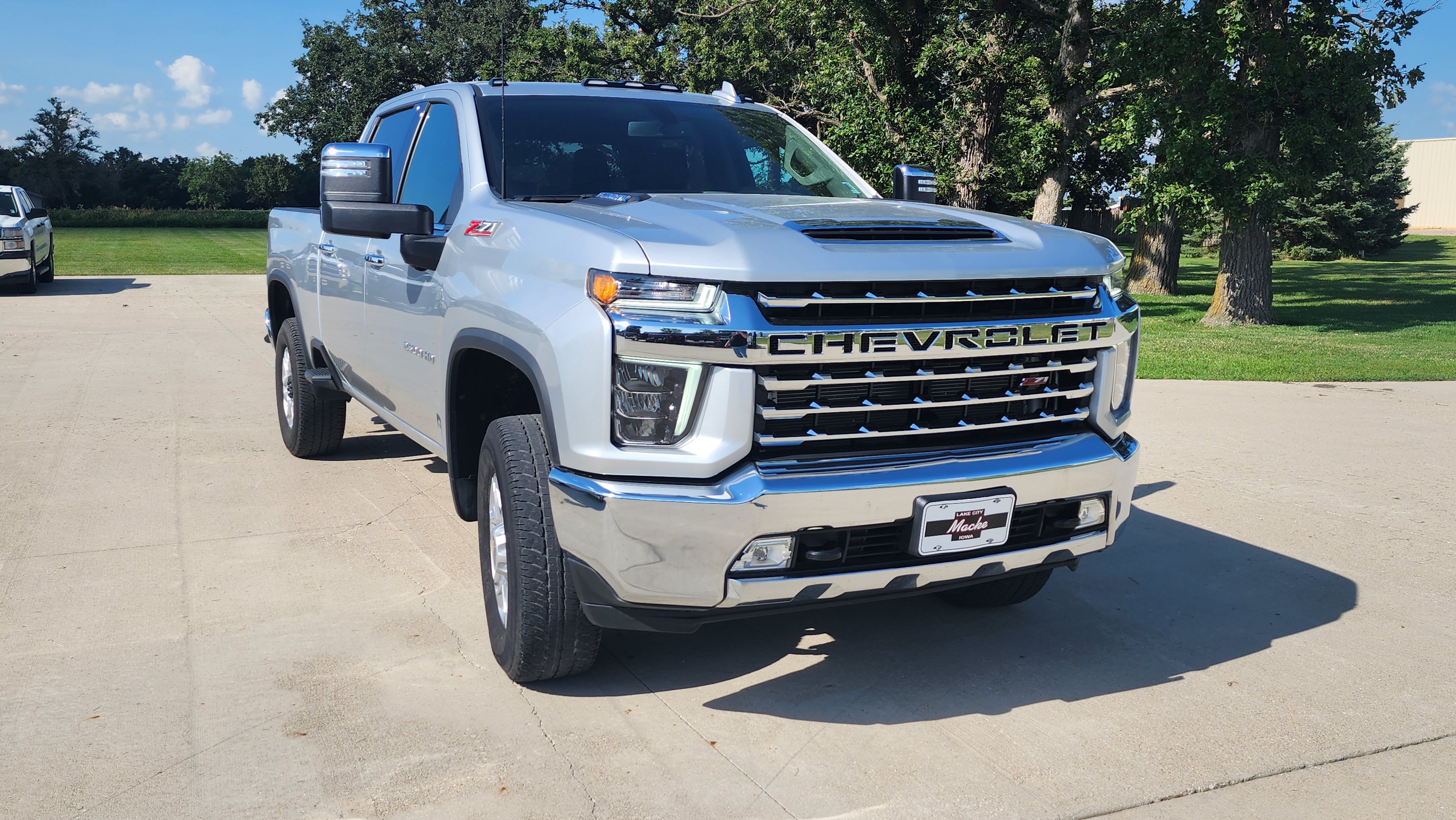 Certified 2022 Chevrolet Silverado 2500 LTZ w/ Gooseneck/5TH Wheel Package AWD/4WD image 3