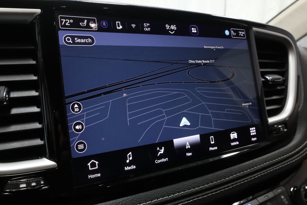 Used 2022 Chrysler Pacifica Touring-L w/ Uconnect Theater Family Group FWD image 3