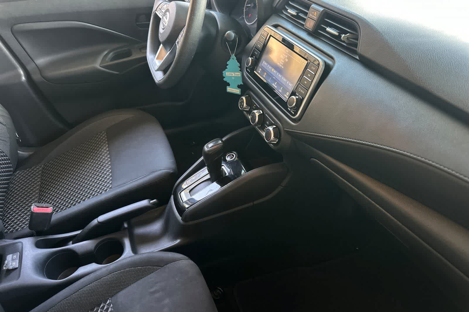 Used 2020 Nissan Versa S FWD image 17