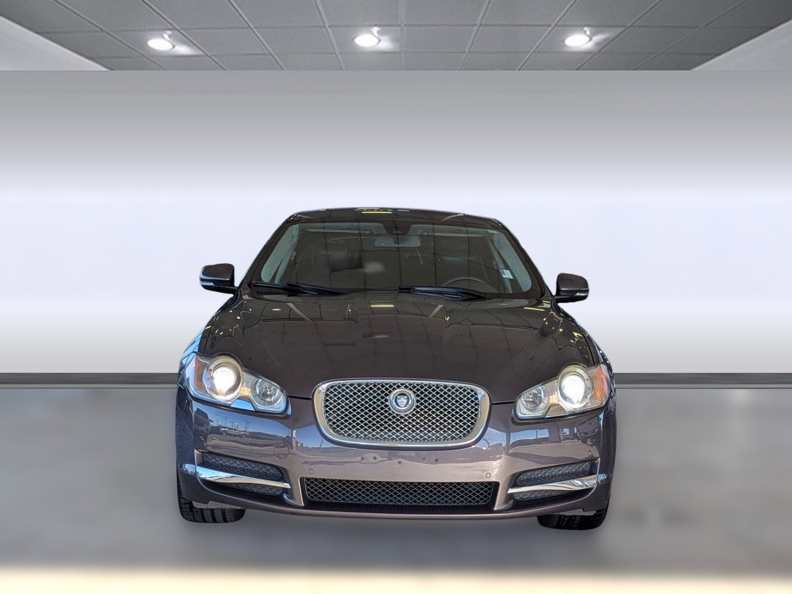 Used 2010 Jaguar XF Premium image 6