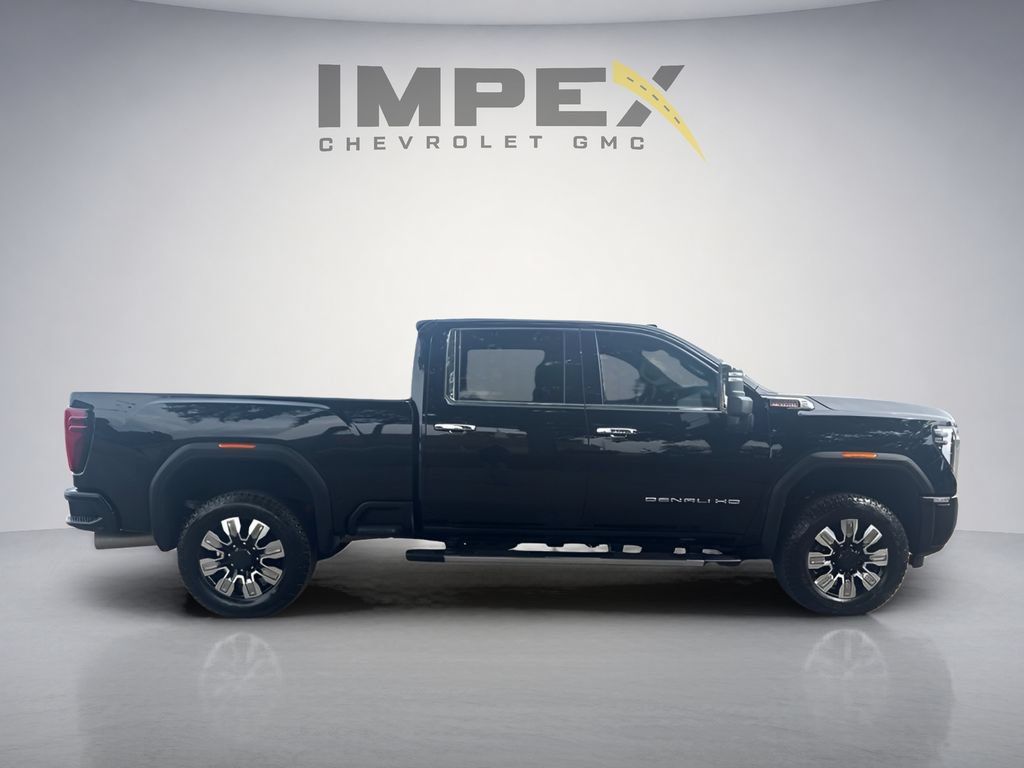 Used 2025 GMC Sierra 2500 Denali AWD/4WD image 6