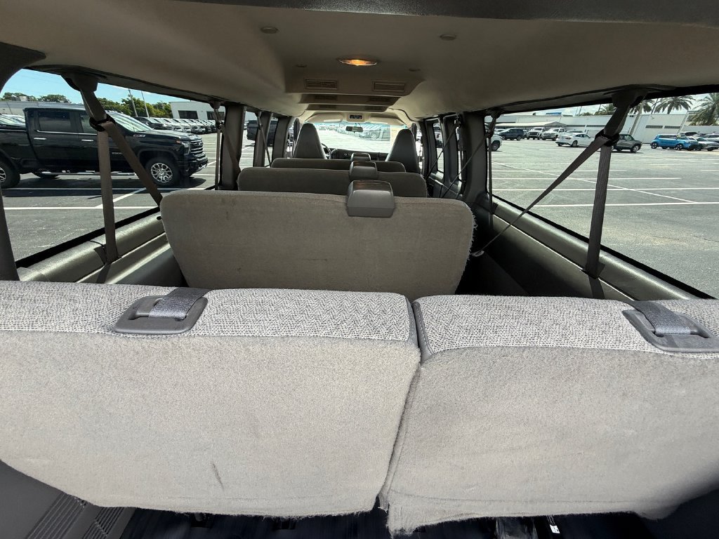 Used 2023 GMC Savana 3500 LS w/ Chrome Appearance Package RWD image 18