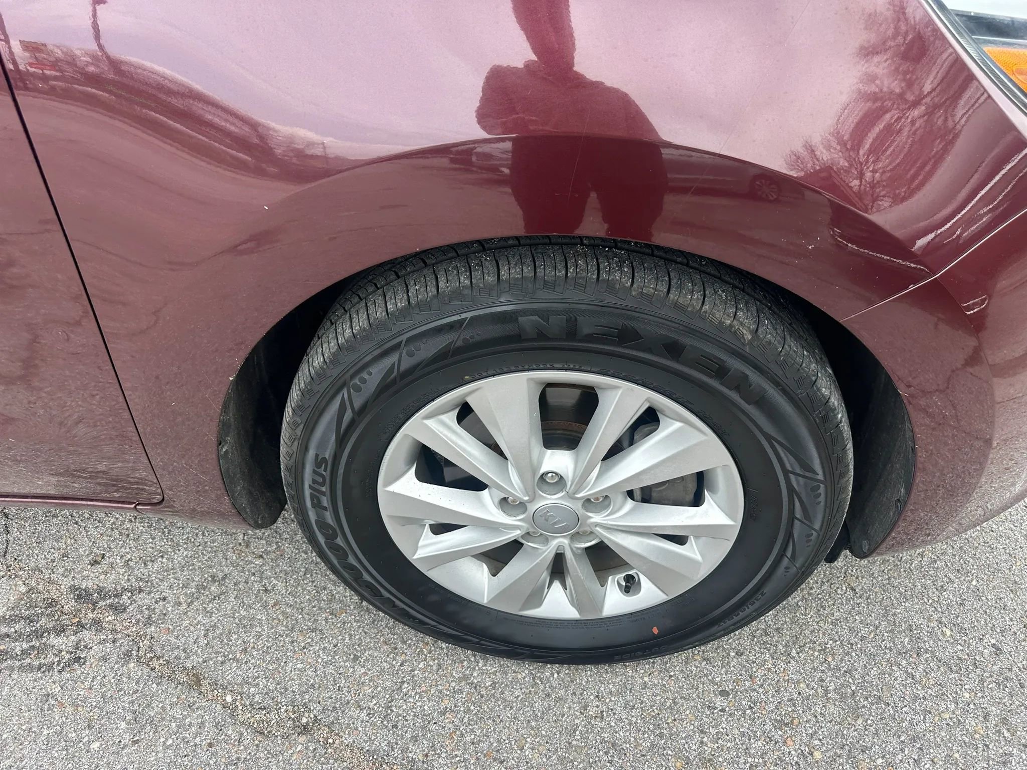 Used 2016 Kia Sedona LX w/ LX Convenience Package FWD image 27