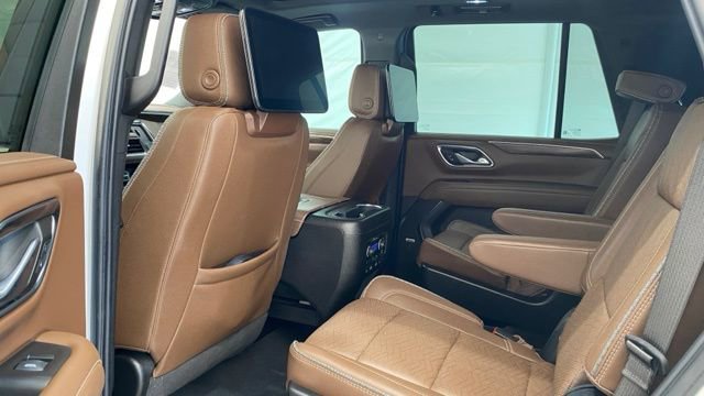 Used 2024 Chevrolet Tahoe High Country image 16