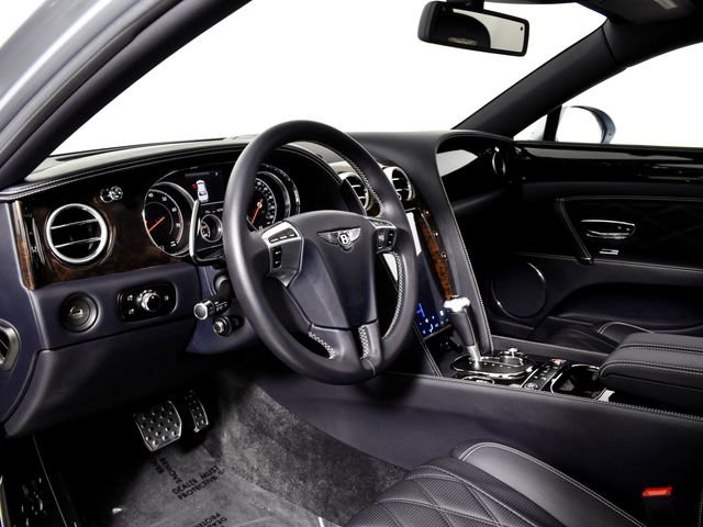 Used 2016 Bentley Flying Spur W12 image 22
