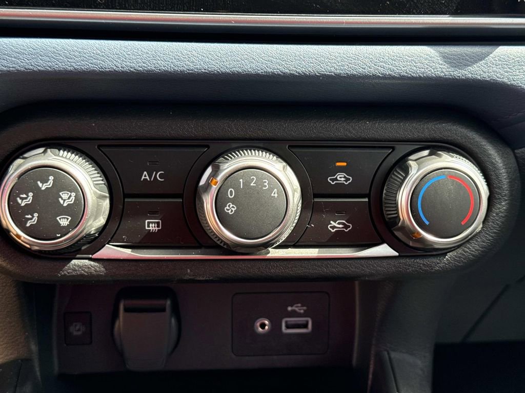 Certified 2025 Nissan Versa SV w/ Trunk Package image 22