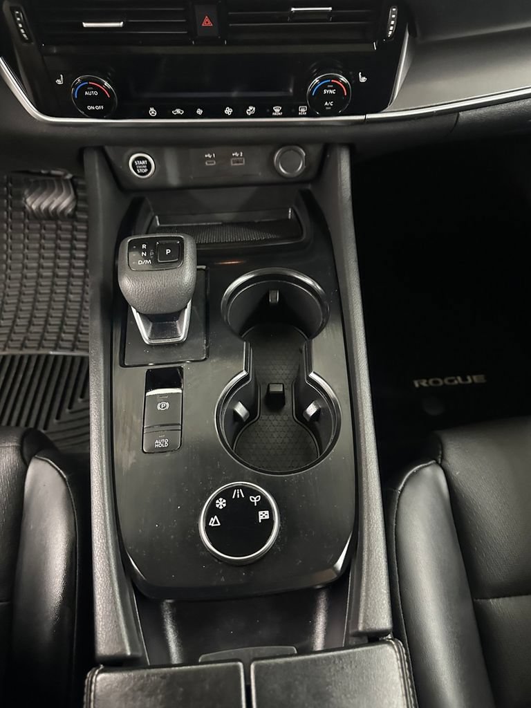 Used 2022 Nissan Rogue SV w/ SV Premium Package AWD/4WD image 17
