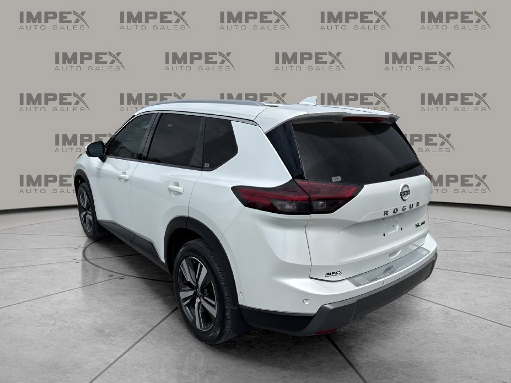 Used 2024 Nissan Rogue SL w/ SL Premium Package AWD/4WD image 3