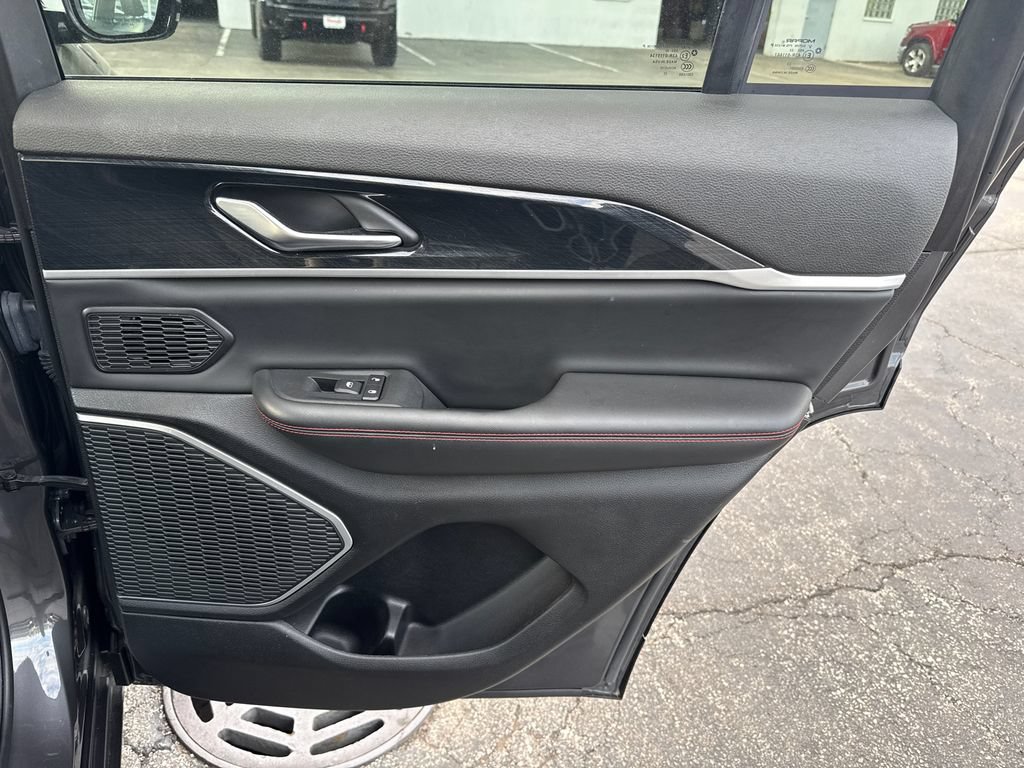 Used 2022 Jeep Grand Cherokee Trailhawk AWD/4WD image 35