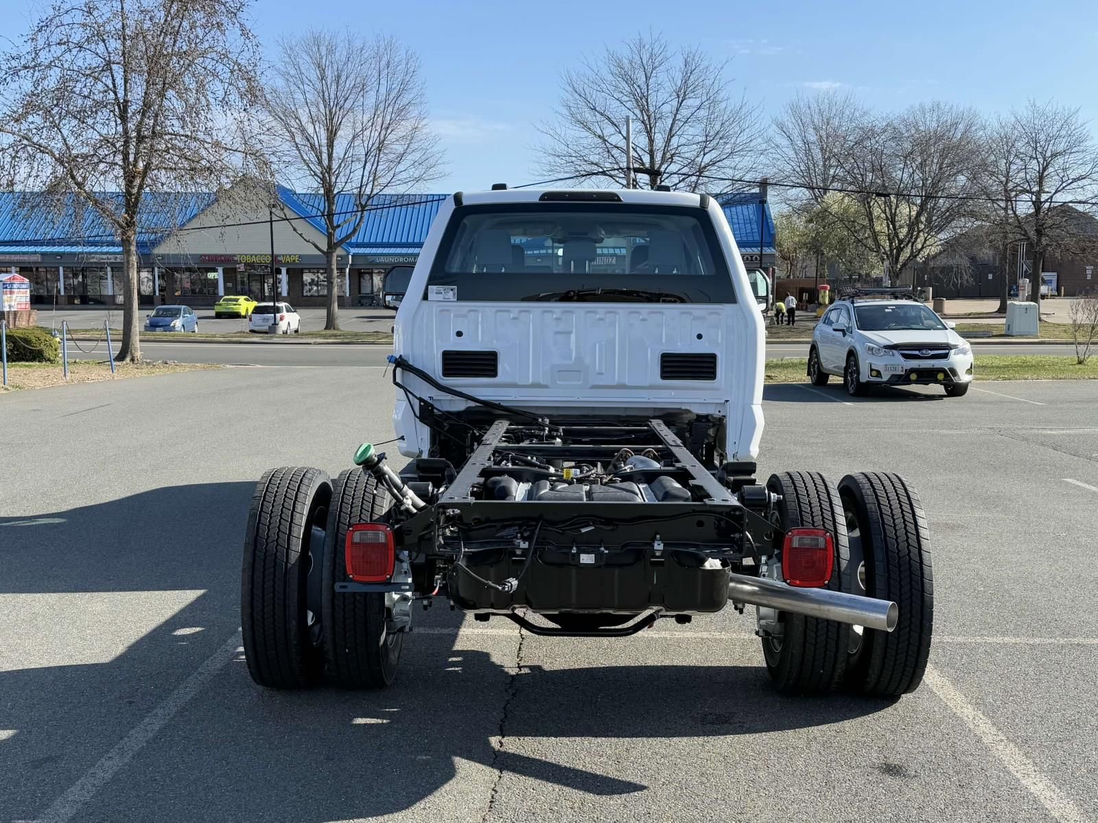 New 2025 Ford F550 4x4 Crew Cab Super Duty image 3