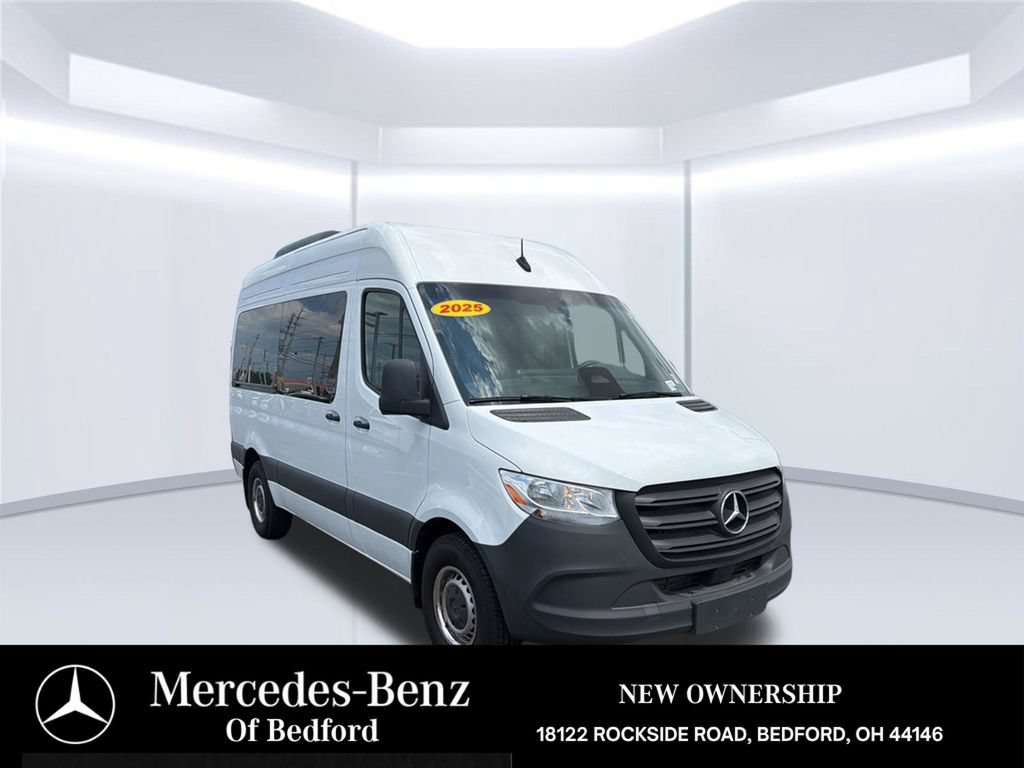 Used 2025 Mercedes-Benz Sprinter 2500 image 3