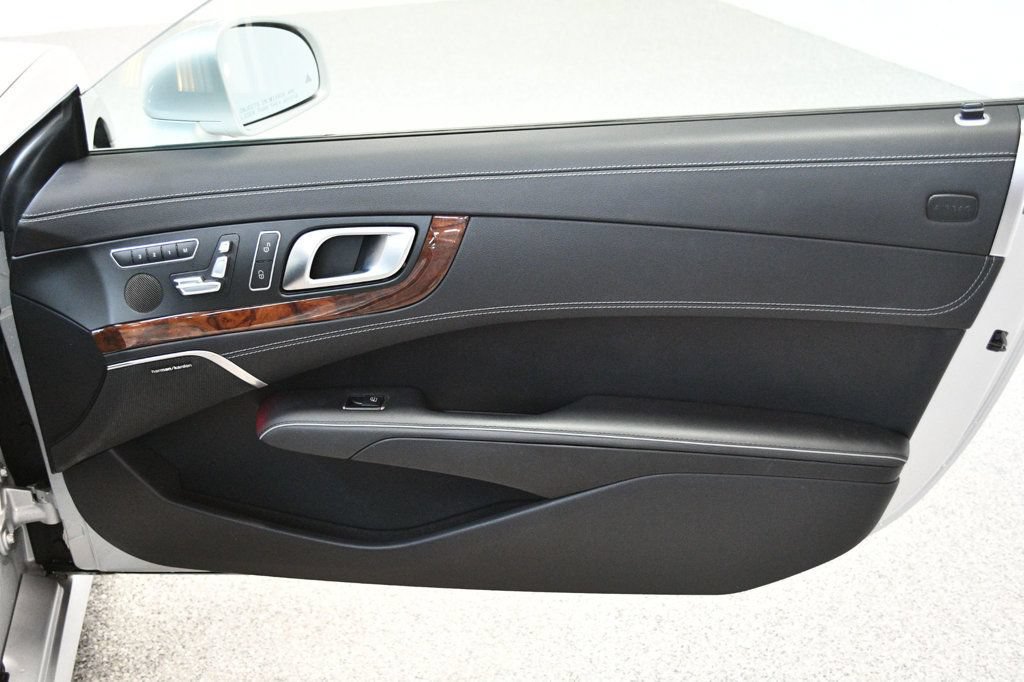 Used 2014 Mercedes-Benz SL 550 image 33
