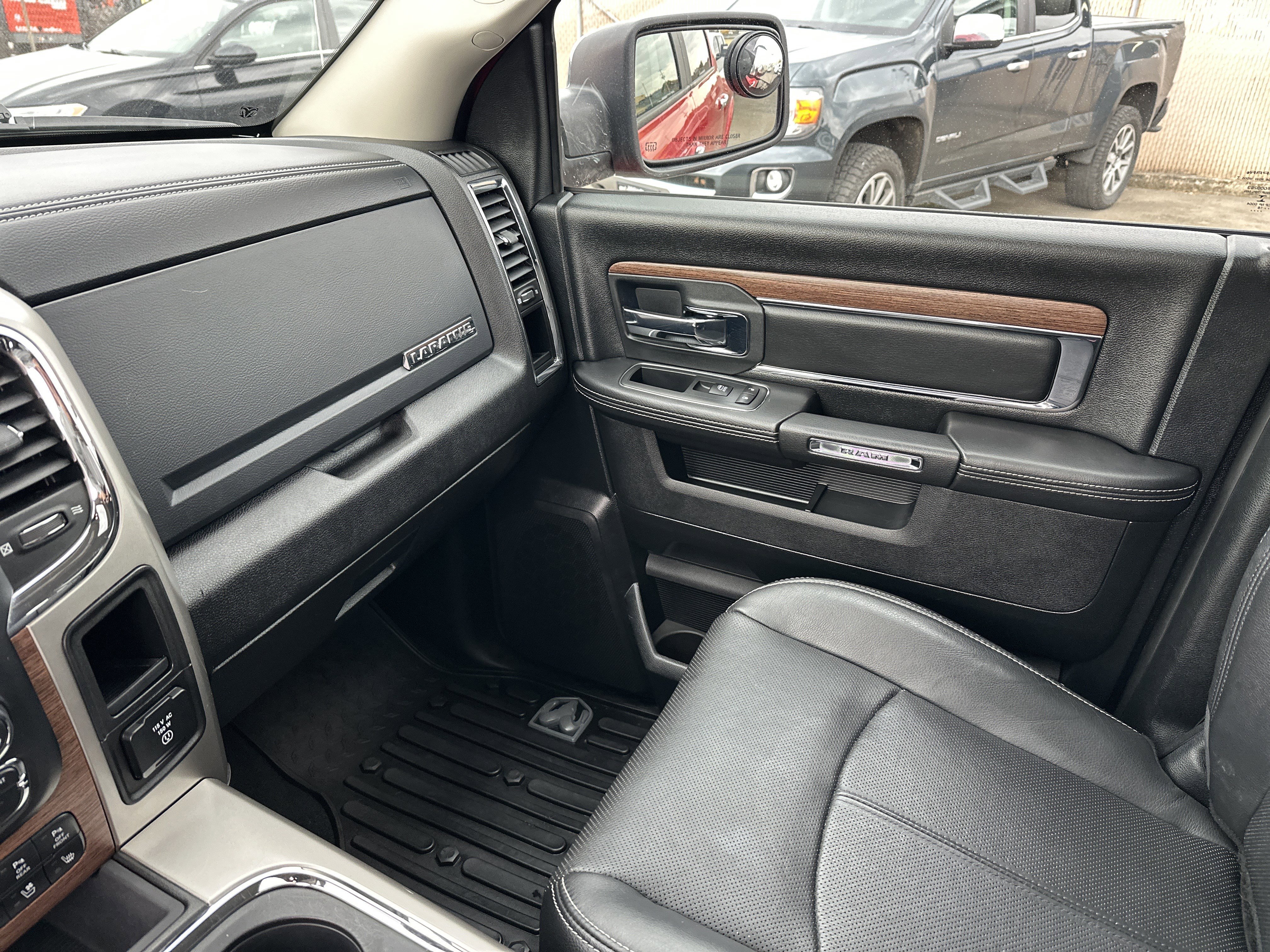 Used 2018 RAM 1500 Laramie w/ Convenience Group image 24