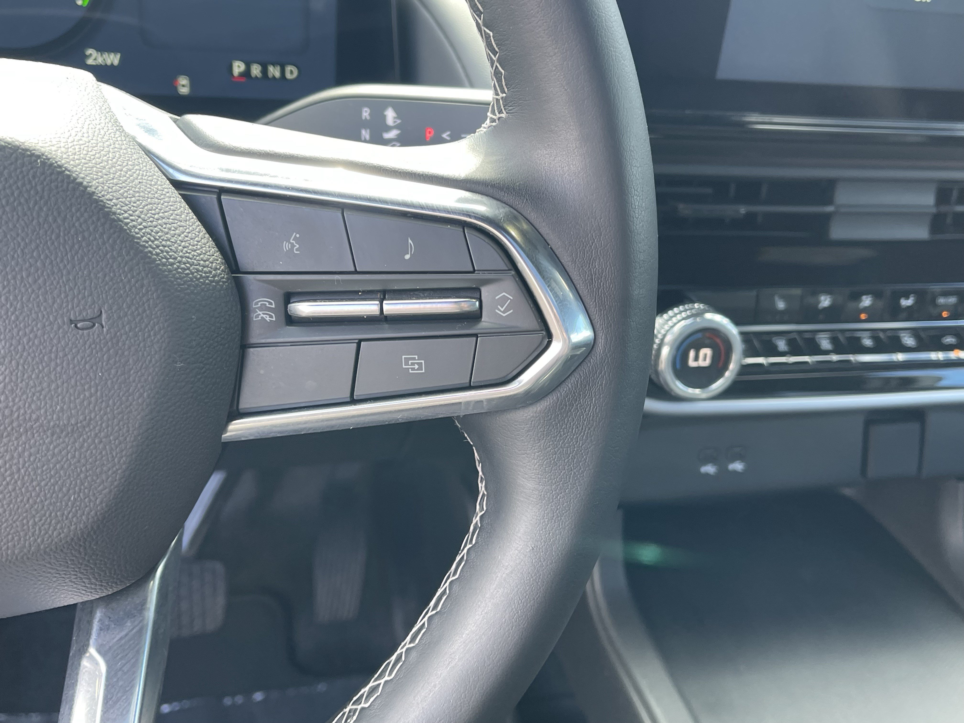 Used 2024 Honda Prologue Touring image 23