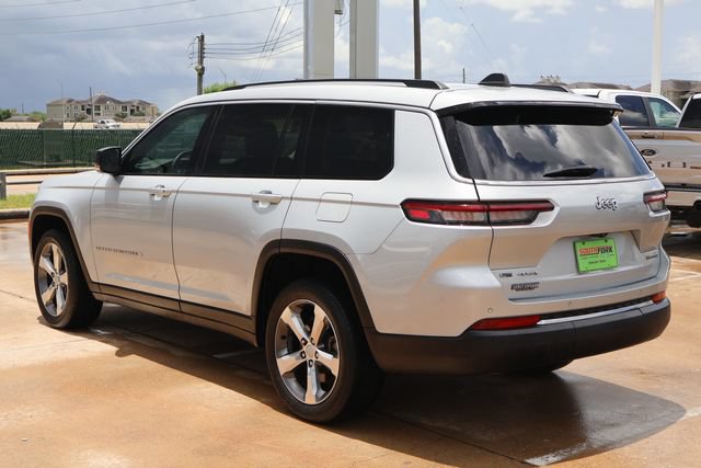 Used 2022 Jeep Grand Cherokee L Limited AWD/4WD image 4
