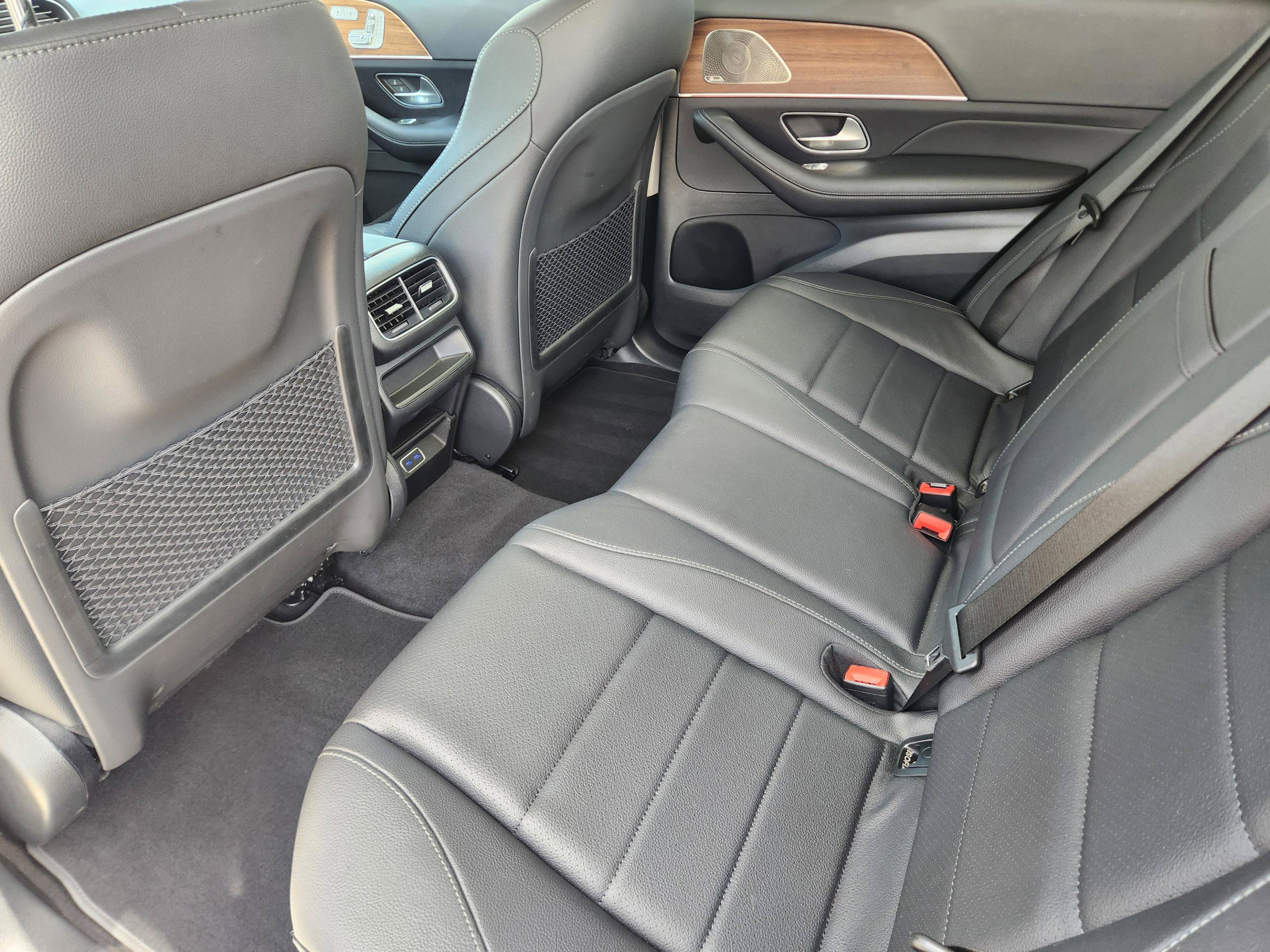 Used 2024 Mercedes-Benz GLE 350 4MATIC w/ Winter Package image 28