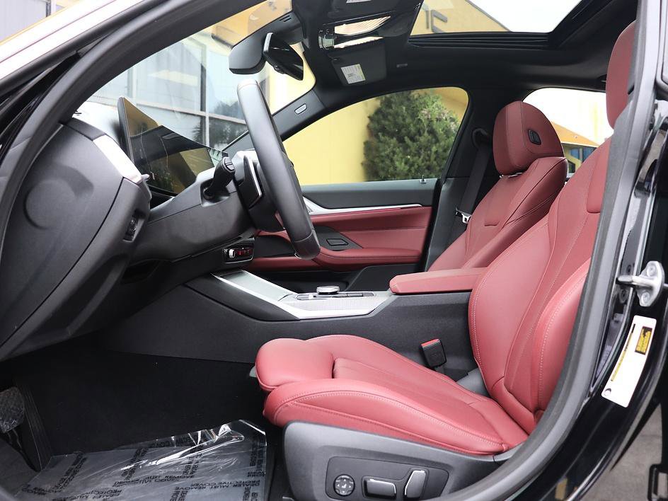 Used 2025 BMW 430i w/ Premium Package image 18