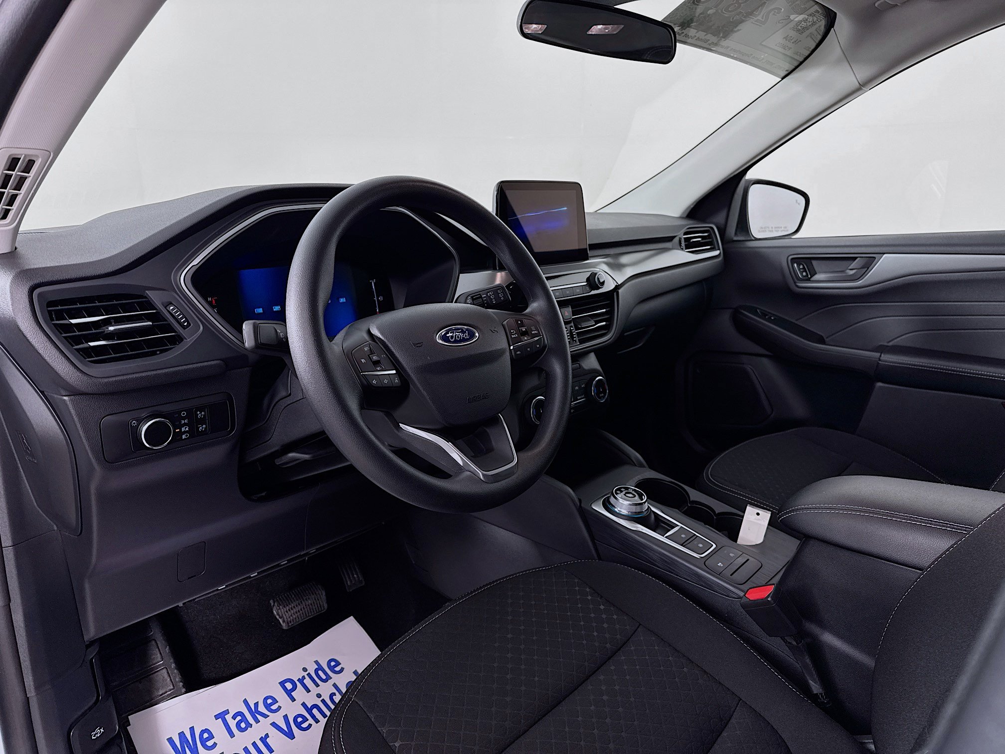 Used 2025 Ford Escape Active AWD/4WD image 9