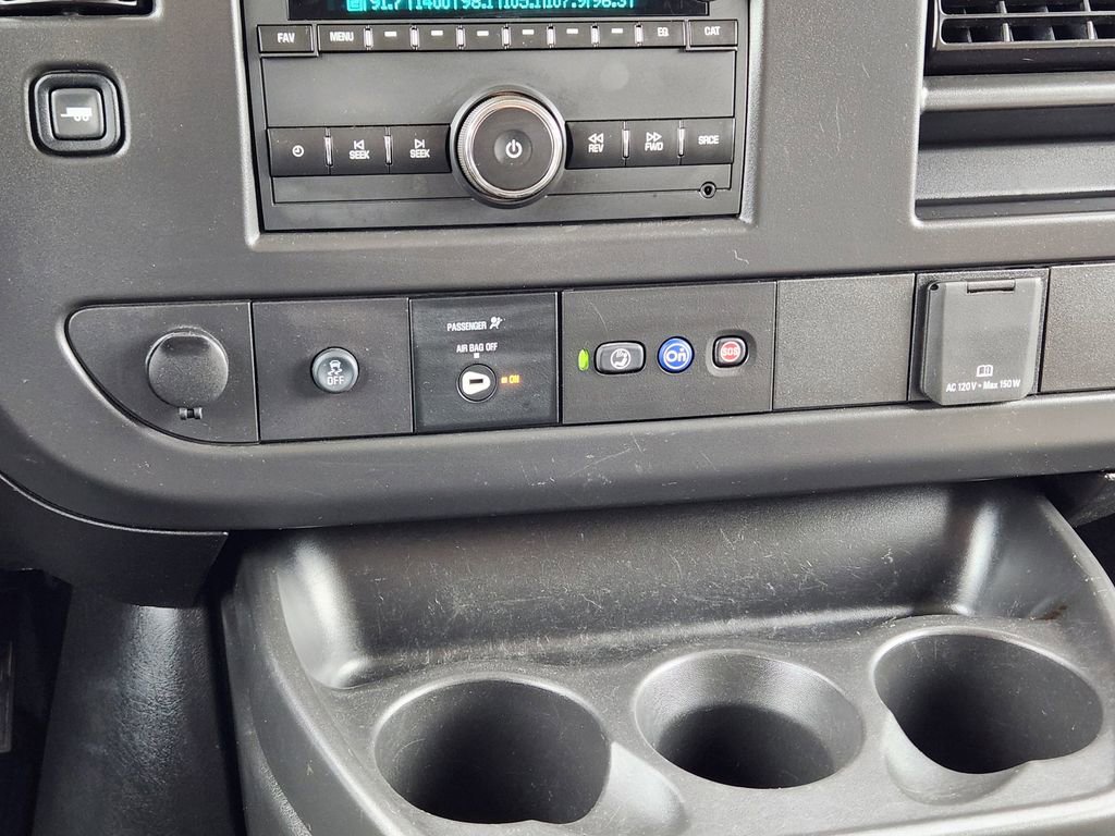 Certified 2025 Chevrolet Express 3500 LS RWD image 18