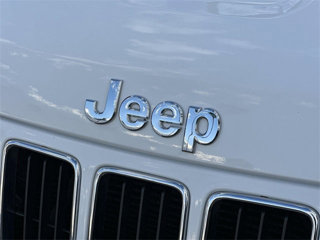 Used 2016 Jeep Grand Cherokee Laredo image 28