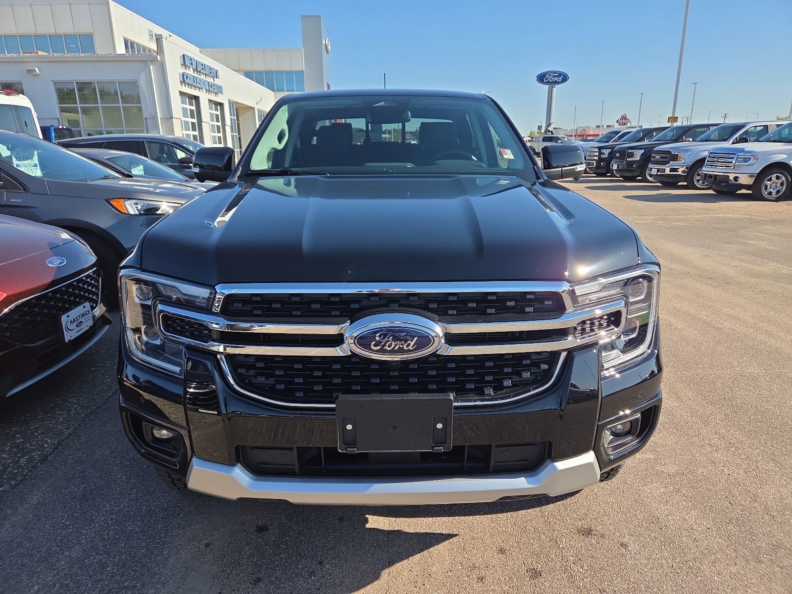 Used 2025 Ford Ranger Lariat w/ Chrome Accent Package AWD/4WD image 8