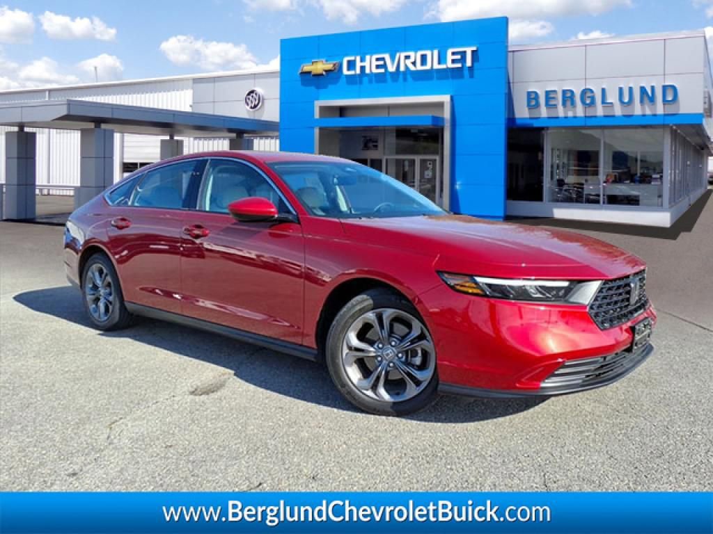 Used 2024 Honda Accord EX image 1